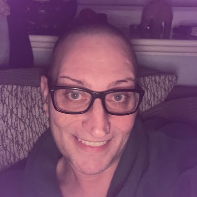 Just a horny voyuer/showoff 100% Gay so men only willing to swap pics. chat, sext etc etc