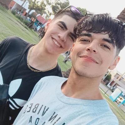Amando a una persona tan especial que llego a mi vida⚘️❤️