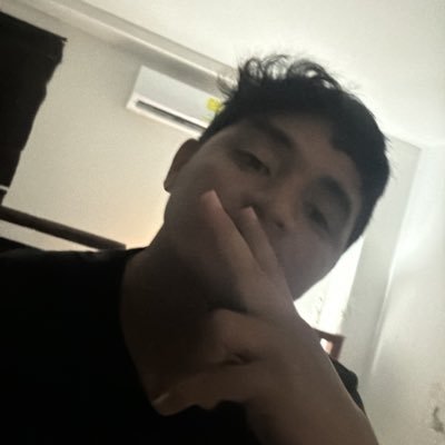 resquivelm's profile picture. 