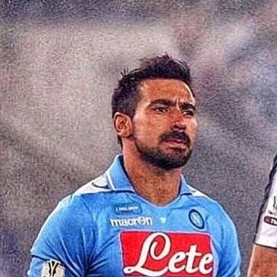 I miei grandi amori... mia moglie ed i miei figli, le mie passioni... il volley e la maglia azzurra del Napoli. E la napoletanità come stile di vita....