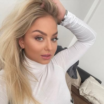 sila4283's profile picture. Kendi halinde biri...