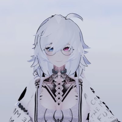 ミドです VRchat用 2020/05/27から ID MID0 ←Oが使えなかったので数字です メインはクエスト、たまにデスクトップ、あまり喋りません 低スペのため、25人くらいからラグったり落ちたりします PCが古すぎてリンクはできない 22/3/07PCVRスタート