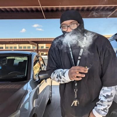 just an anime loving pothead trying to start a couple company's and enjoy lyfe. #STAYBLESSED #STAYBLAZED
👻Ac3.ofSp4d3s