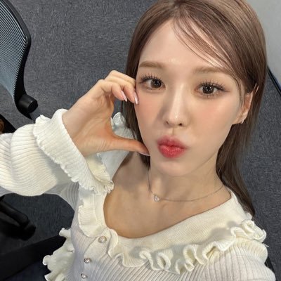 fan account: wendy | taeyeon | red velvet | soshi | 🩷💛🩵💚💜 | รักน้องเค้กทิสุด | shangri la frontier ss3 when? | #บียอนบลูอัพเดต #บียอนบลูรีวิว