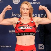 Wiktoria.mma (@chicatoro2004) 's Twitter Profile
