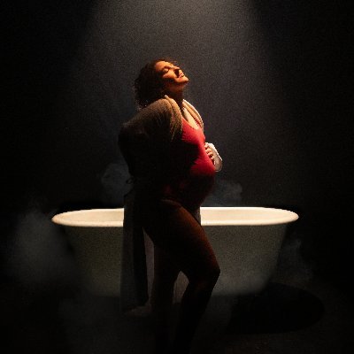 A radical story by Sasha Georgette about a pregnant fat girl, a prejudiced healthcare system, & a pineapple🍍
Unity Theatre's Up Next Festival 27/04