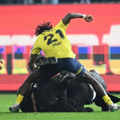 mert89438's profile picture. 