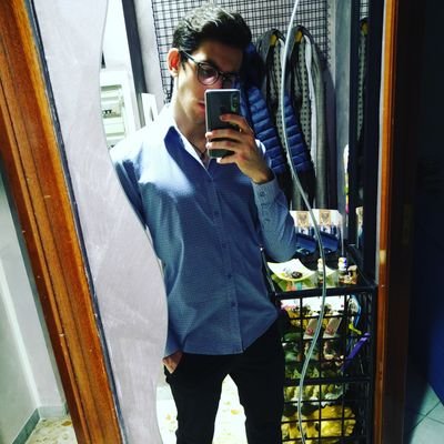 25, italian guy from Salerno League Of Legends Player 650 lp Peak as ADC