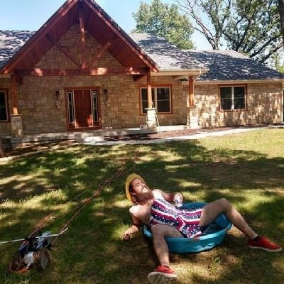 GeretySpencer's profile picture. Retarded opinions for the void.