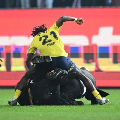 RedLab81's profile picture. Koü