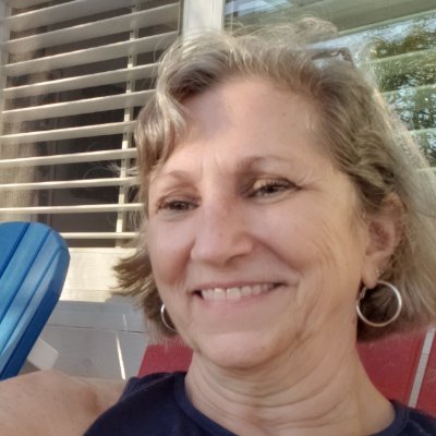 JulsNJ's profile picture. 