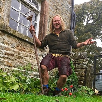 Chris Myers-professional #gardener & #OffGrid dweller-home is once abandoned #Yorkshire hill farm-sometimes on TV presenting etc-@ydmt ambassador