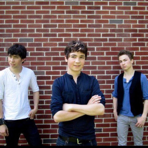 BurnhamMahnrub's profile picture. we are @burnham backwards ;) #mahnrub GO FOLLOW @burnham !! :)