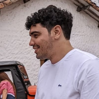 juangui_9323's profile picture. "La tecnología sin razón, sin corazón, nos destruye.", Liga de la Justicia.