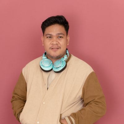 LloydLouieR's profile picture. What I wouldn’t give to…