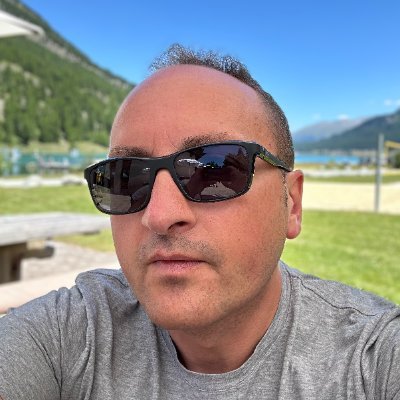 Technical Product Manager and Team Leader. Digital Marketing, Content Strategy, Web applications, Scalable Infrastructure and Databases. Outdoors and mountains