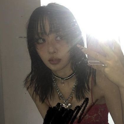 ssnseii's profile picture. BFA, of age, does mini-blog on ig.