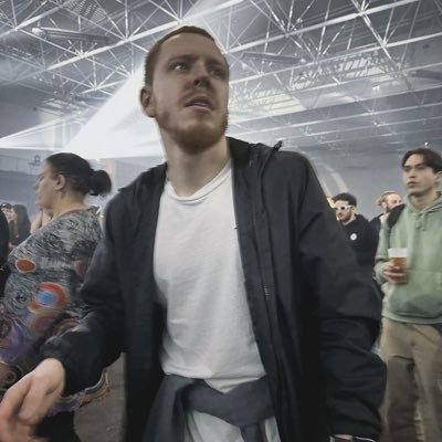 TheLuKiNo4's profile picture. Je suis là c’est déjà ça