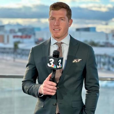 Sports Anchor @News3LV | @apufootball WR 08-12 | I wear makeup & talk about kids that can run faster than me | RT ain’t an endorsement | IG: jessemerrick_