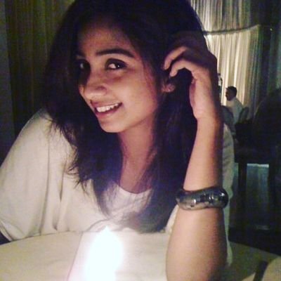 rajika83811570's profile picture. तुझे भी चाँद ज़रा सा दिखता है क्या?