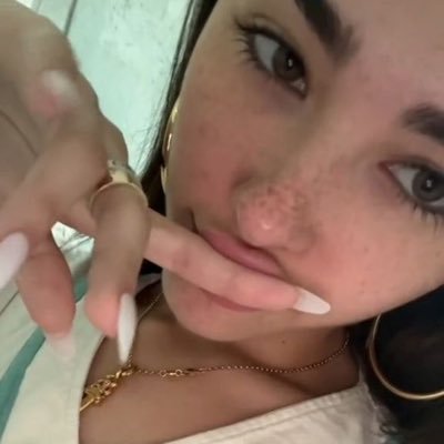 iriinaa23 Profile Picture