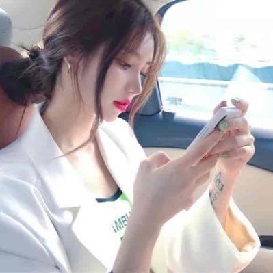 54823HH2lR073's profile picture. 