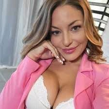 CarolEvely66800's profile picture. 