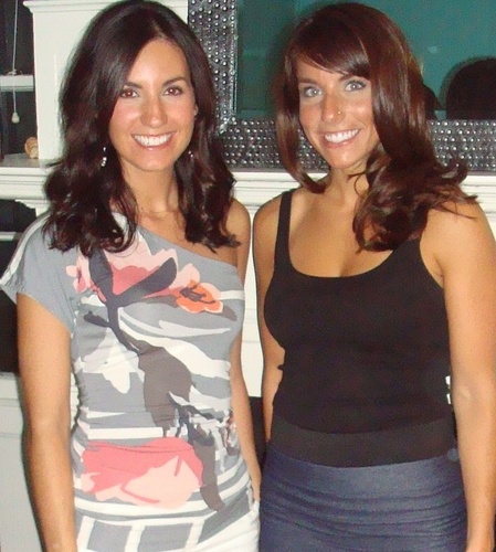 We're 2 fab fitness bloggers building gorgeous lives, one rep at a time!