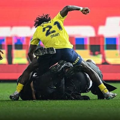 Uygulama hatası nedeni ile takipten çıktığım arkadaşlar var. Şuan engelim var arkadaşlar. Tekrar takip edeceğim sizi. Anlayışınız için teşekkürler💛💙