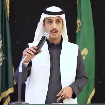 شَاعرْ قَانُوني ، أتَشرفُ بِمُتَابَعةْ الجَمِيعٓ🌹
