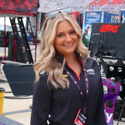 Virginia Tech ‘23 Sports Media Alumni | @teamhendrick | Prev: @hokiesports @hokiessoftball🏁🎤