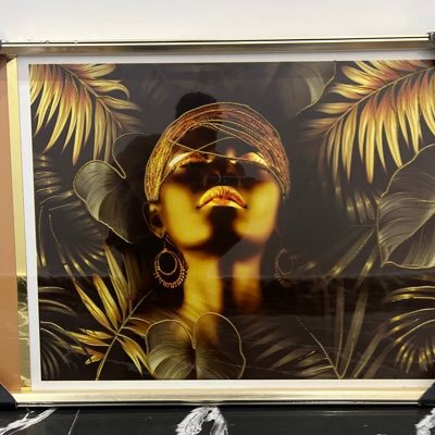 ebhos27's profile picture. #MUFC ||  #FENINIST