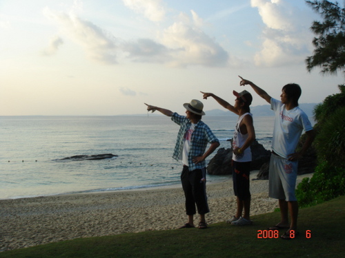 changjoonhwi's profile picture. ひとつだけお願いがある。桜を見たら…俺を思い出してくれないか