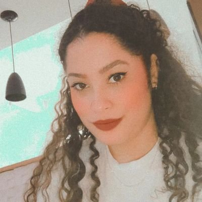 Geovanna_Meiraa's profile picture. Só a experiência própria é capaz de tornar sábio o ser humano.  - Sigmund Freud