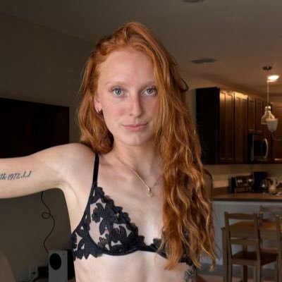 petite, feisty red head you’ve been looking for All My Links💘https://t.co/BlFBl5oXnV