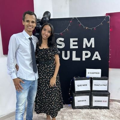 João: 3. 30. É necessário que ele cresça e que eu diminua. 🙏☝💒
Casada 💍 
Mãe do Israel 👦
@MarcellusLuiz 💑