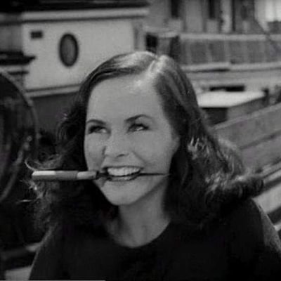 CarminaRougevif's profile picture. 