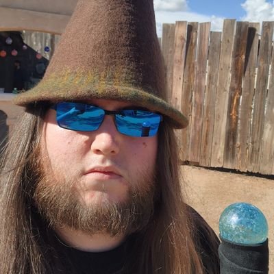 legend_of_b's profile picture. I make the thinky rocks kinda work. I'm Hispanic, and slowly melting in the desert heat. He/Him