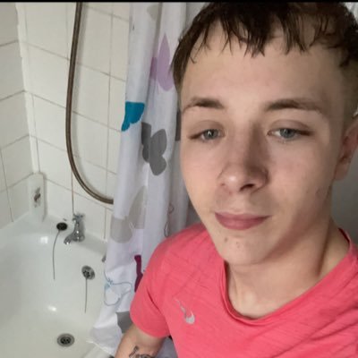 FinterLewis's profile picture. 