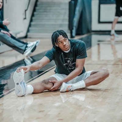 2026 6’9 Forward @elacBball (626)838-8224