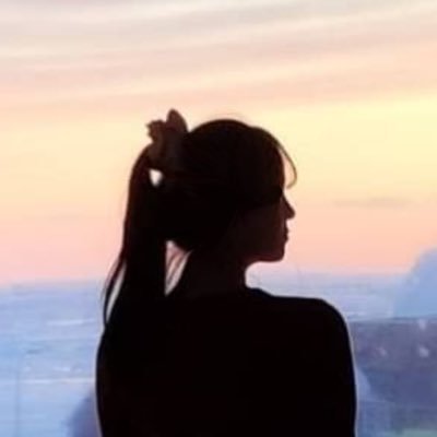 ai_arctic's profile picture. 北極に行った女子高生(2023)｜国際バカロレア(IB)資格取得｜COP 28締約国会議にてスピーチ ｜歌唱全国｜ビジコン世界1位｜経営者と10代の対談ラジオ「CLUB CEO」に出演 #makers_u18 9期生 👇下記のリンクより留学情報を発信中🇺🇸✨