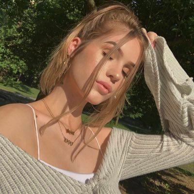 AshleyLaqu71986's profile picture. katie