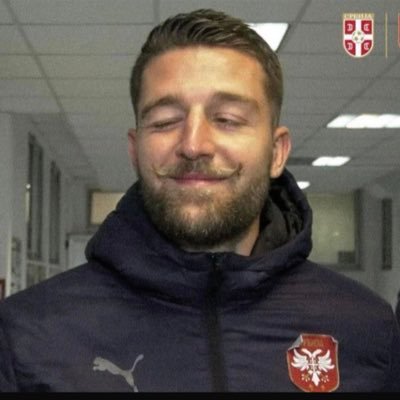 i_Qoos's profile picture. انزلك الرب حراً..