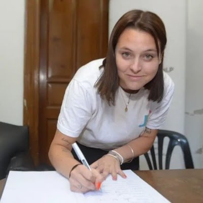 Estudiante de Derecho en la UNLP 💜
Feminista y Radical ✊️🇵🇱💚