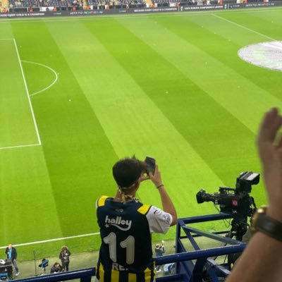 Fenerbahçeye Adanmış Hayatlar💛💙