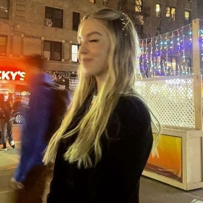 henleytsz's profile picture. 