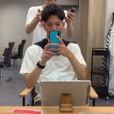 O8Ryh8's profile picture. 大学1