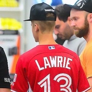 fvbizzIer's profile picture. 