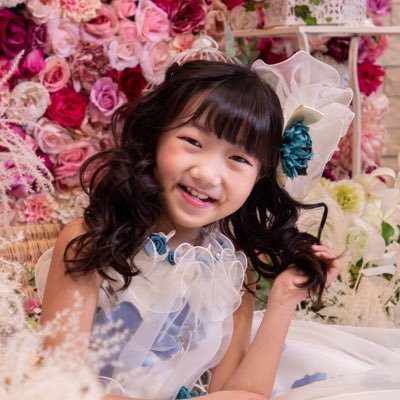 テアトルアカデミー所属✨ 2013年生まれ🍼(※母管理) オシャレ、メイク、ダンス、歌が大好き😍将来女優になるのが夢の娘を応援するアカウントです😃我が家には5匹の猫がいます🐈よろしくお願いします😊#テアトル #子役 #猫好き #catlover #livingwithcat #childactress