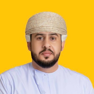 مصور محترف ، محكم العديد من مسابقات التصوير المحلية والدولية ، مقدم ورش في أساسيات التصوير والمعالجة الرقمية ، حاصل على العديد من الجوائز المحلية والدولية
